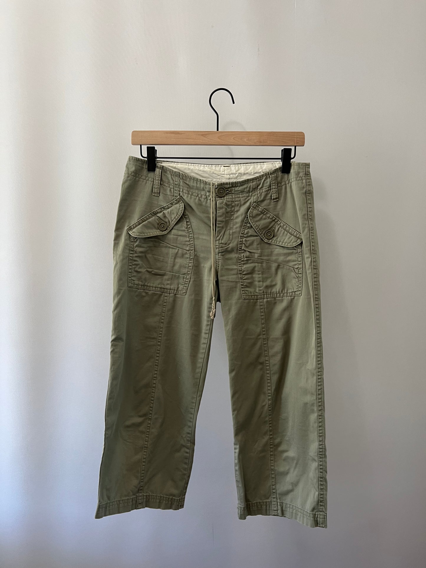 CARGO CAPRI PANTS